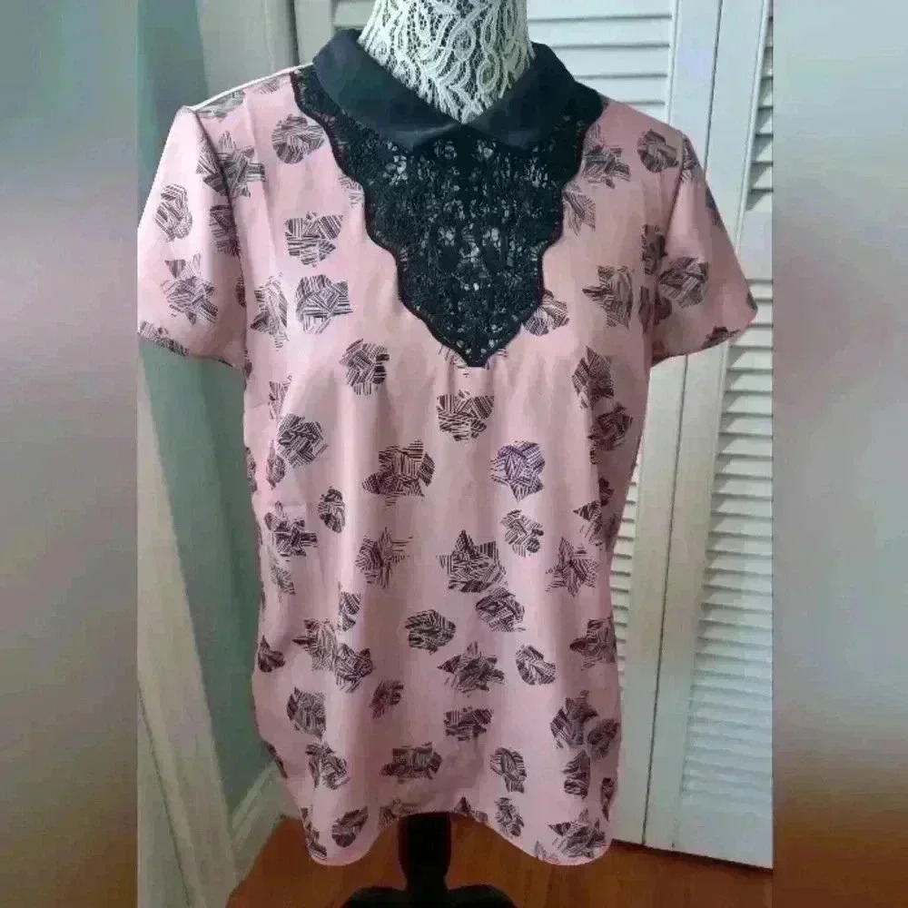 RW&CO Women's Large Elegant Collared with  Embroidered Detail